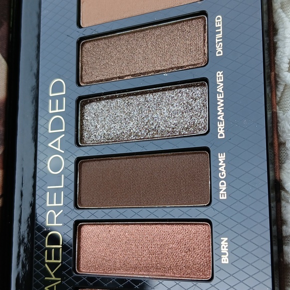 NIB Urban Decay Naked Reloaded Eyeshadow Palette - Picture 6 of 8